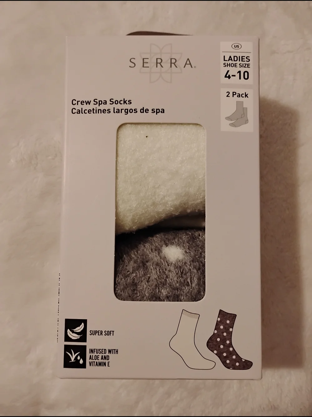 Ladies Crew Spa Socks  With Aloe Vera & Vitamin E - White & Gray (2 Pack) NEW